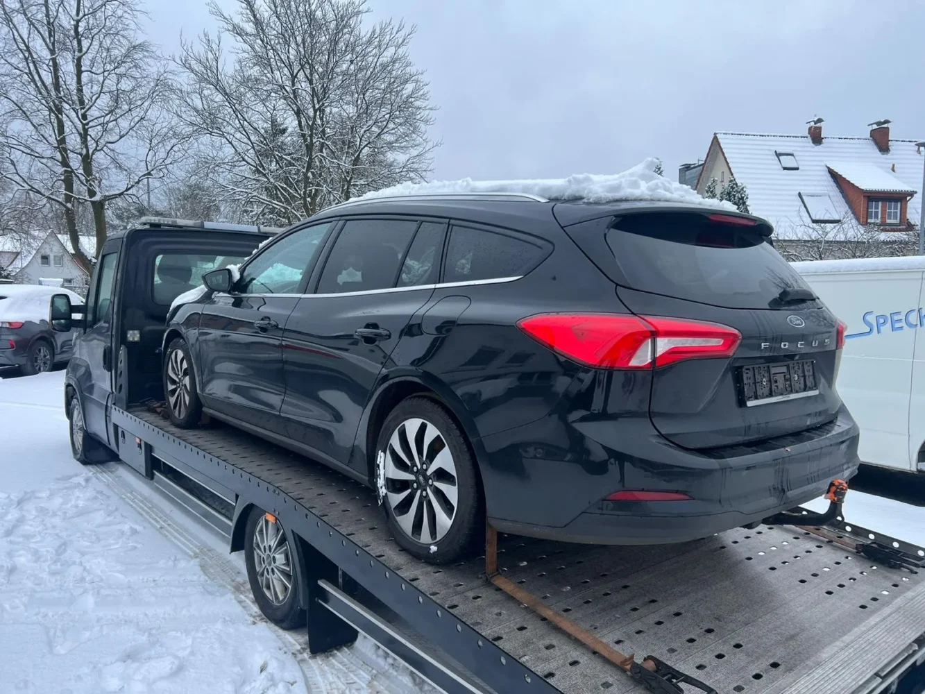 Ford Focus mit Motorschaden