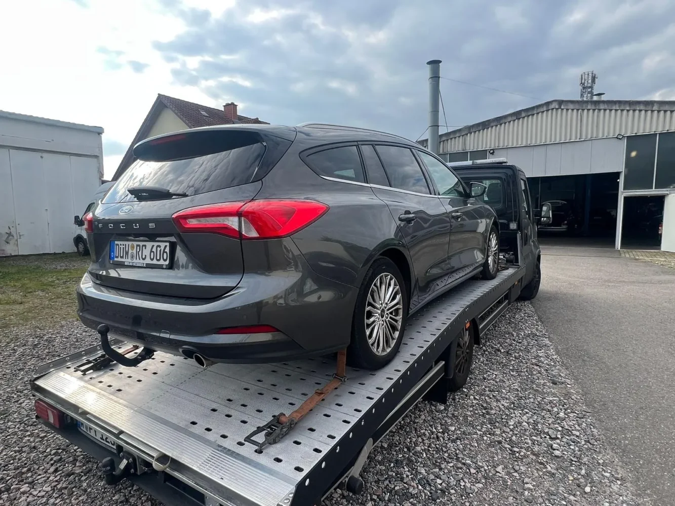 Ford Mondeo Turnier mit Motorschaden